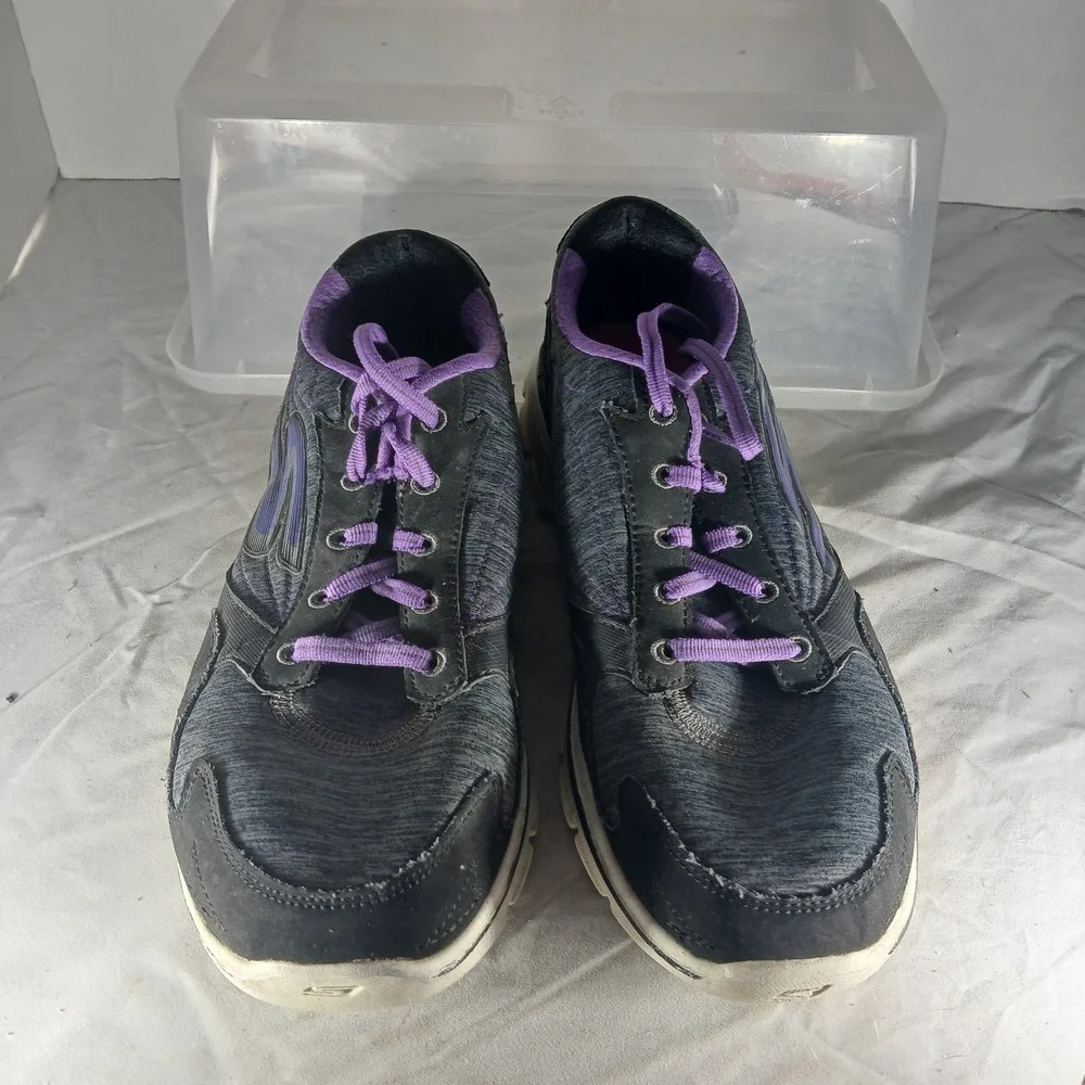 Skechers Go Walk Women's Black Purple‎ Athletic Shoes Size 8.5